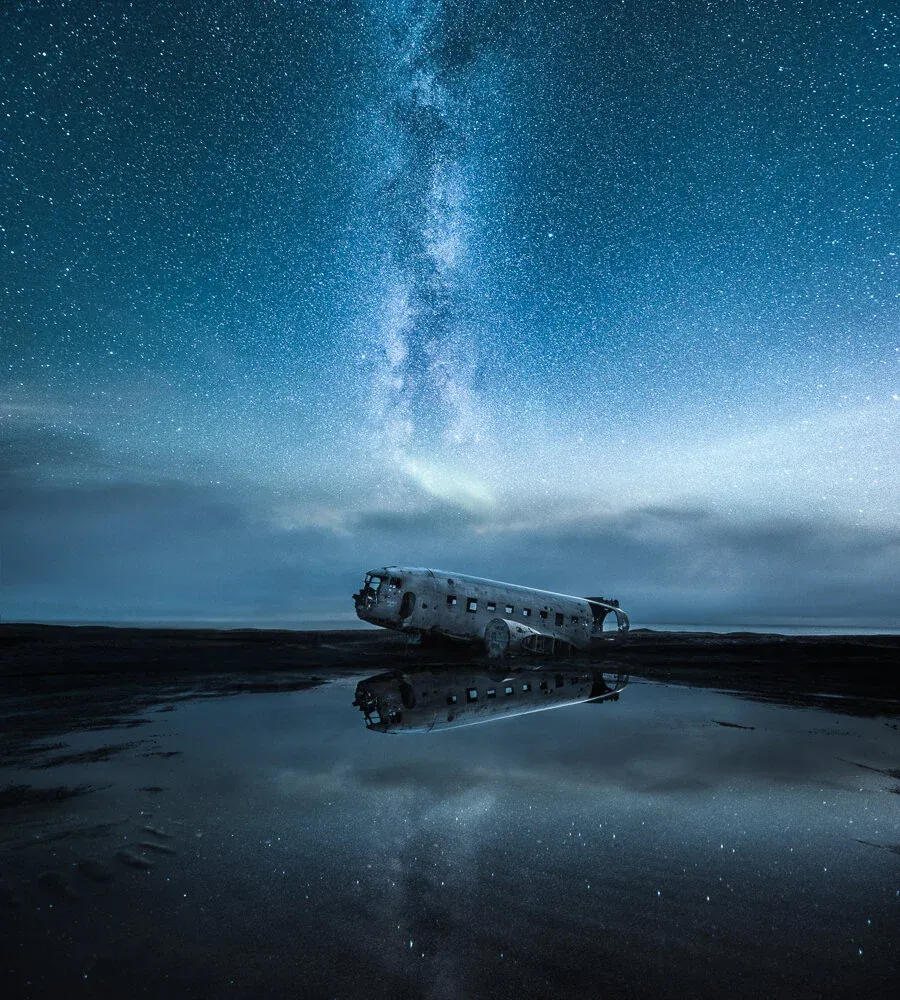 The Abandoned World - Plane wreck in Iceland