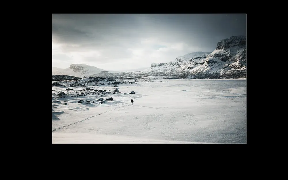 Lights Out Mode in Lightroom CC Classic (Shortcut L)